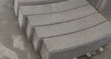 许昌芝麻白弧形路牙石