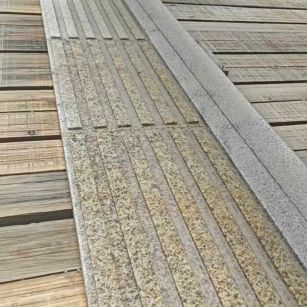 许昌黄金麻盲道石 盲条