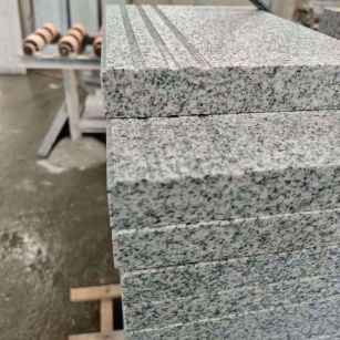 许昌芝麻白楼梯踏步