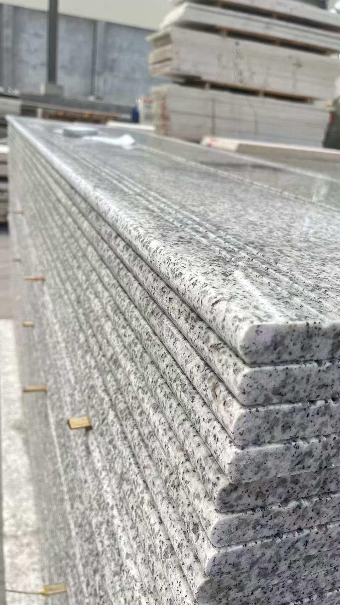 许昌芝麻白楼梯踏步 花岗岩楼梯板材