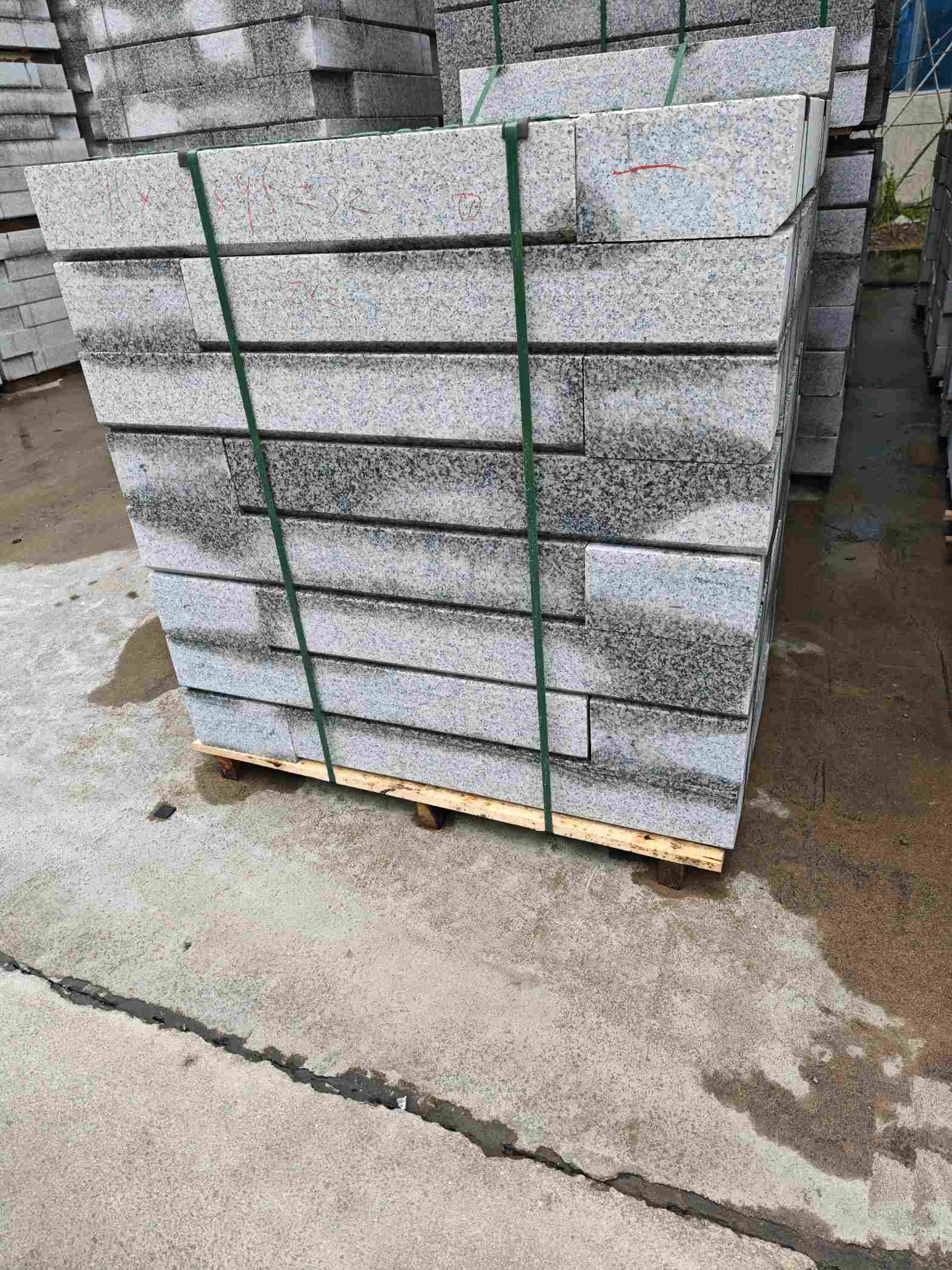 许昌芙蓉白路牙石，马路牙子